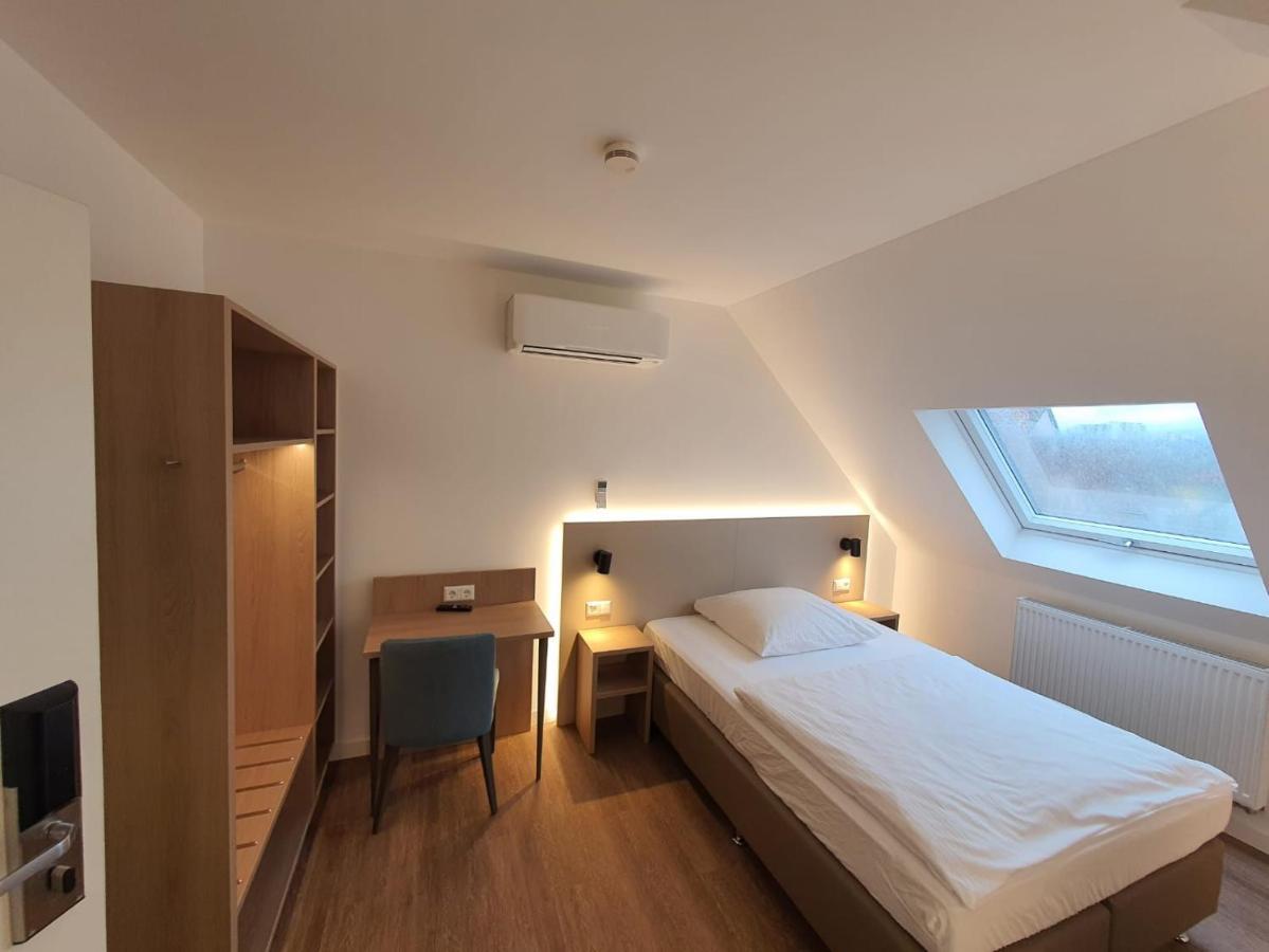 Hotel Zur Traube Moglingen Luaran gambar