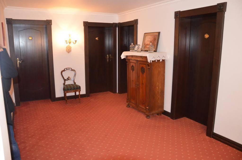 Hotel Zur Traube Moglingen Luaran gambar