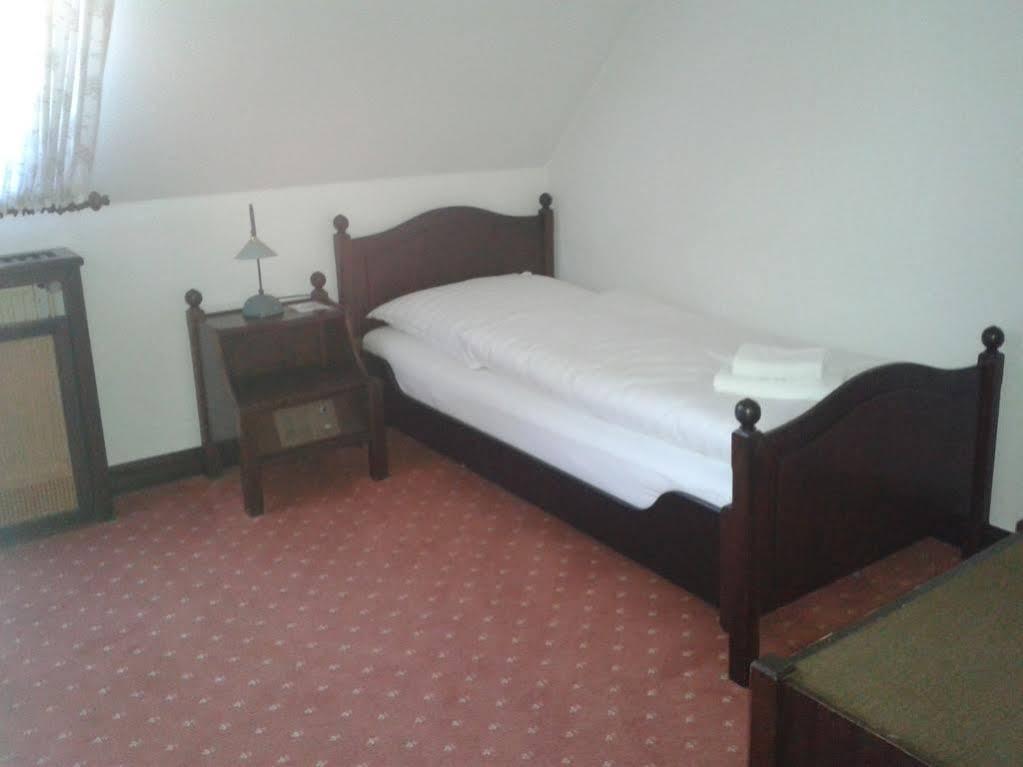 Hotel Zur Traube Moglingen Luaran gambar