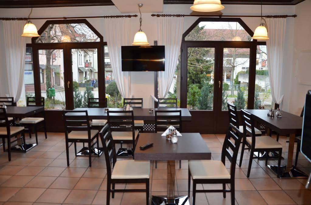 Hotel Zur Traube Moglingen Luaran gambar