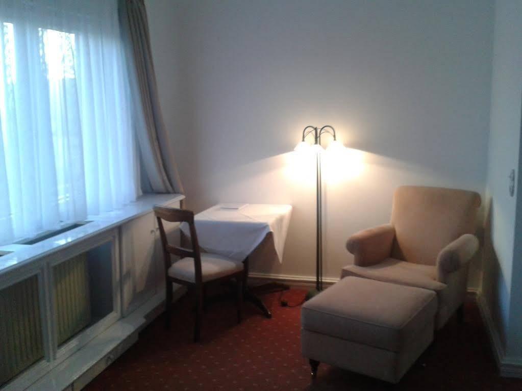 Hotel Zur Traube Moglingen Luaran gambar